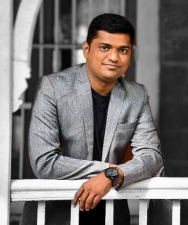 Akassh Aagrawal Headshot
